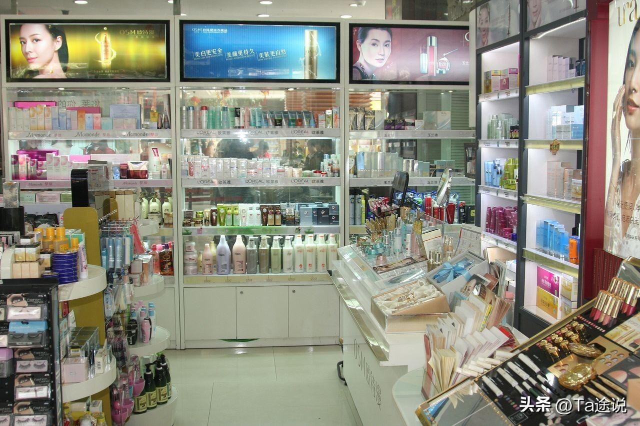 有两个混血女儿，叶海洋准备三胎要儿子，身价千万活成女性天花板 Ah8Itv7Tm8d2II9ljpg